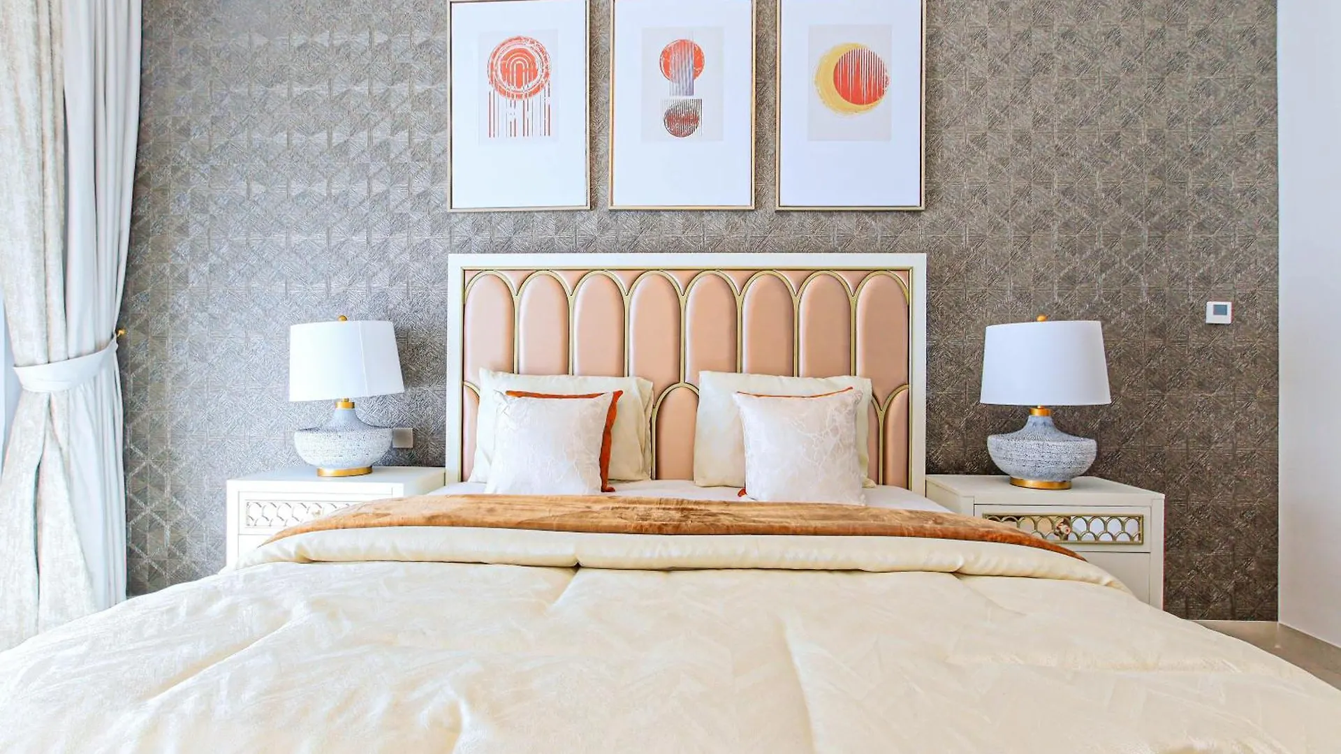 Bright And Spacious 2Br With Maids In Eleganz Jvc Dubai Apartment