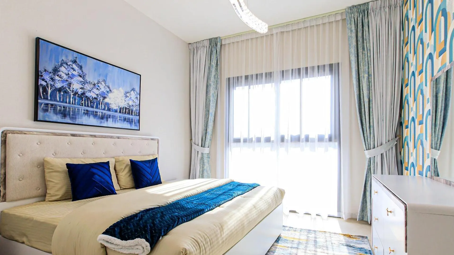 Bright And Spacious 2Br With Maids In Eleganz Jvc Dubai